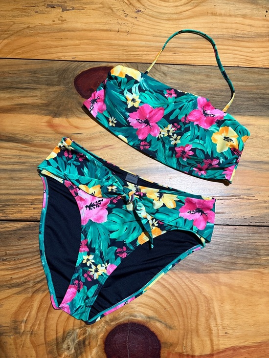 Old Navy Other - Old Navy Floral Bikini Set with Green, Pink and Yellow Flowers, Women’s